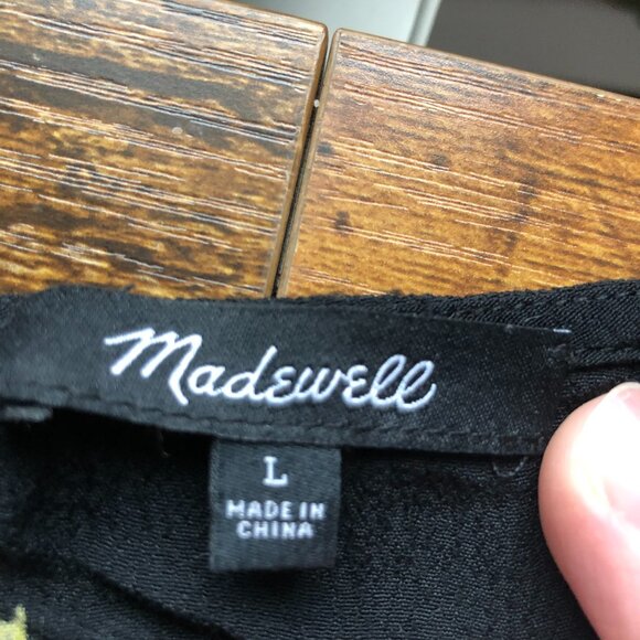 Madewell Short Sleeve Floral Cropped Wrap Blouse - Black w/ Daisies, Sz L - Picture 3 of 13